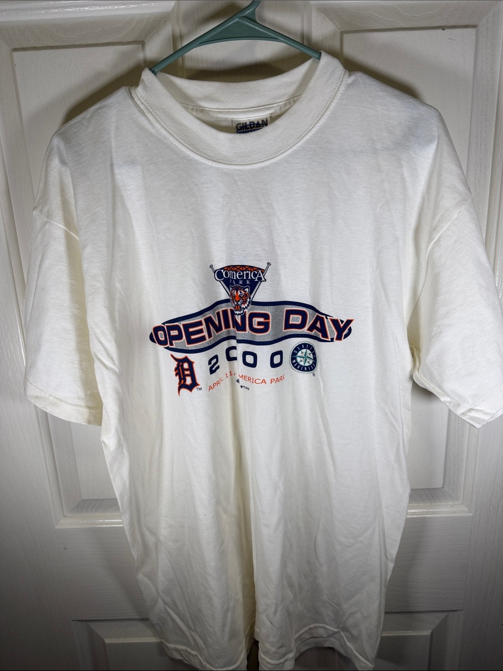 Detroit Tigers Comerica Park Opening Day 2000 Crewneck Tee